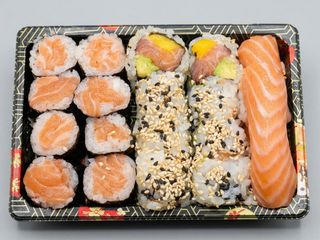 C13 - sushi combo