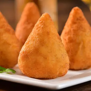 Coxinha de Frango ou Frango Catupiry (Grande)