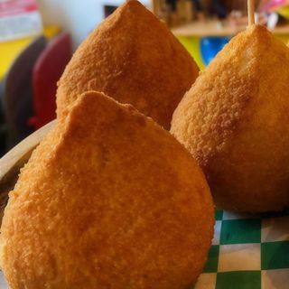 Coxinha de frango  3 unidade 