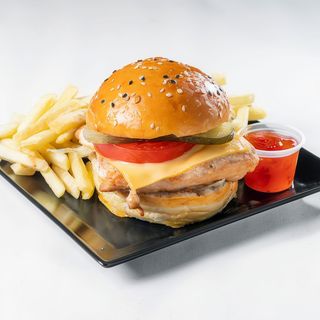 Tasty Chicken Burger Com Bacon 