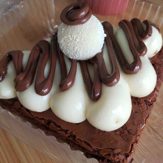 Fatia Brownie Ninho com Nutella 