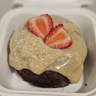 Caseirinho Chocolate com Nido e Morango