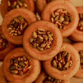 financier pistachio e cassis