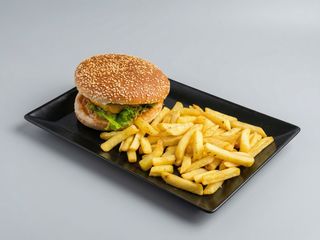 pizza chiken burger com batata