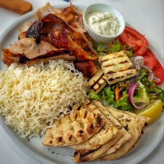 Mix de Frango & Halloumi Gyros (Chicken & Halloumi Gyros Mix)