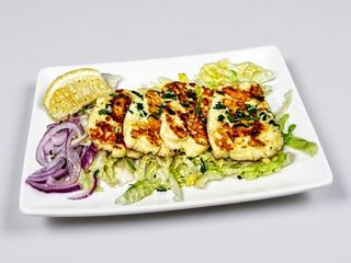 Halloumi Grelhado (Grilled Halloumi)