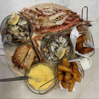 Mariscada Móss