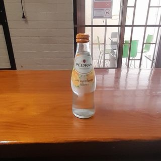 Água pedras tangerina 