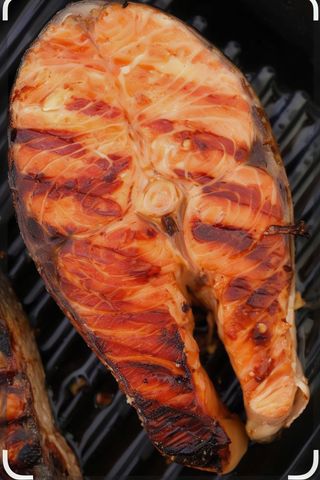 (28) Salmão Grelhado
