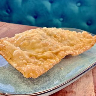 Pastel Brasileiro Frango e Queijo