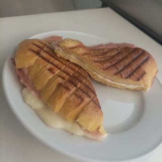 Croissant misto 