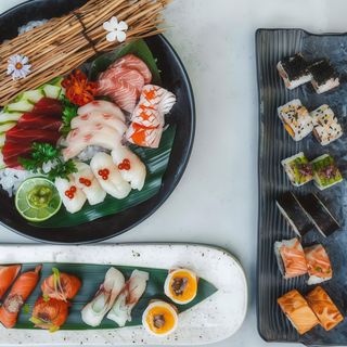 Sushi & Sashimi 30 PCS