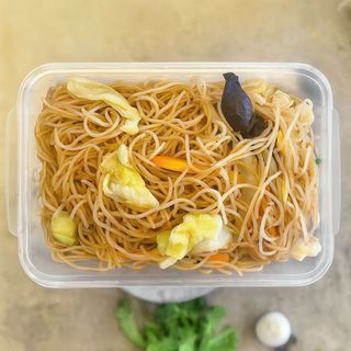 MASSA DE ARROZ COM LEGUMES