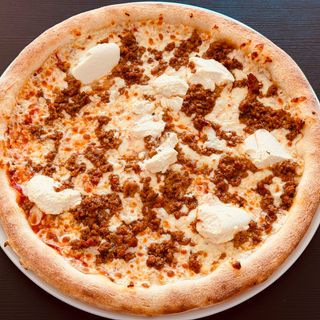 Bolonesa Pizza com Ricotta