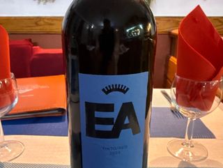 E .A Red / White wine