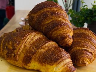 Croissant manteiga