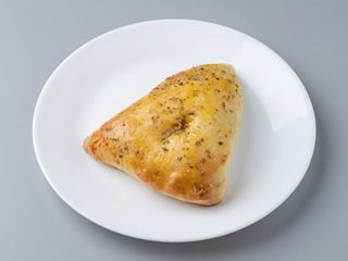 Esfiha fechada de frango