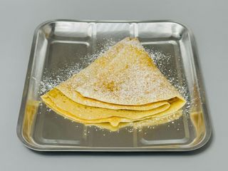 Crêpe Cream Cheesy Honey Drizzle