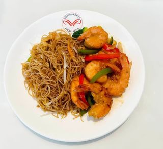 Massa de Arroz Com Camarão