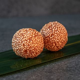 Bolas de sésamo (2 peças)