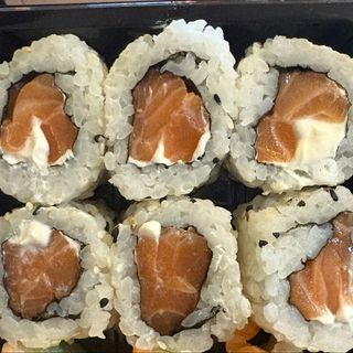 M31B Califórnia Salmão com Queijo