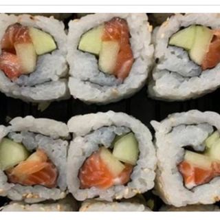 M40 Califórnia de Salmão E Pepino