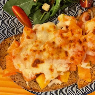 Bruschetta de tomate