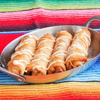 Rolled Tacos de Carne