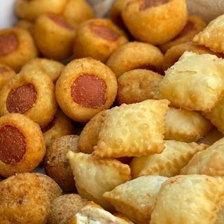 50 Mini Salgados fritos