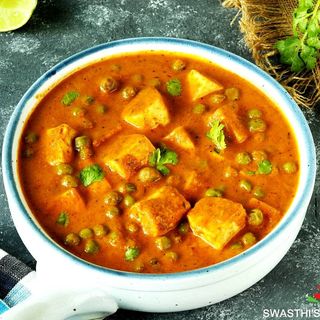 Muttor Paneer