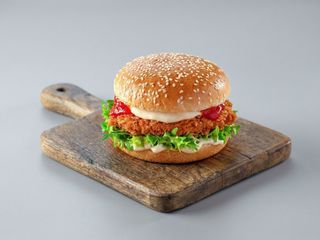 Hambúrguer de Frango no Pão
