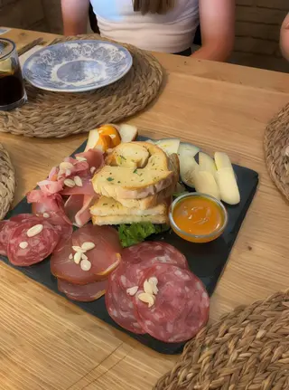 Tábua Mista