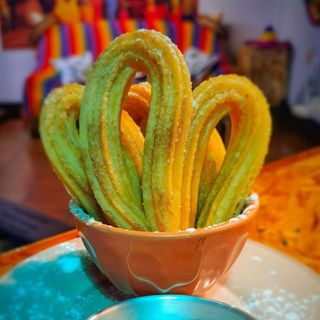 churros con doce de leite