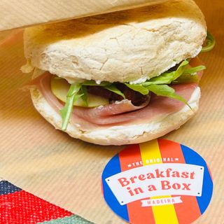 Premium Madeira Sandwich