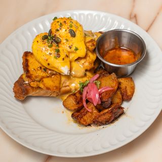 Chicken Benedict