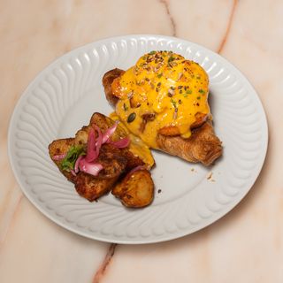 King Benedict's Ovos Moles