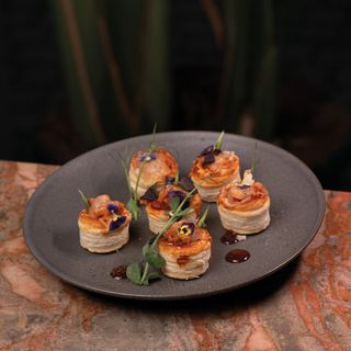 Vol-au-Vent de Butter Chicken