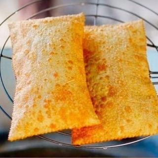 Pastel de frango com Catupiry 