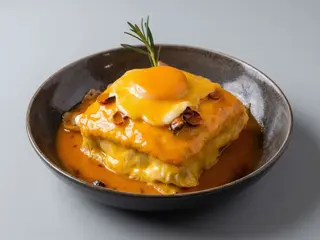 Francesinha de Porco + Batata Fritas