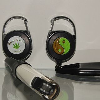 Porta Chaves Retrátil "Lighter Leash" para Isqueiros