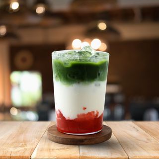 Iced matcha latte morango 320ml