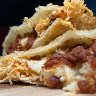 Frango, queijo e bacon