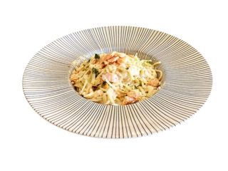 Spaghetti carbonara de salmão