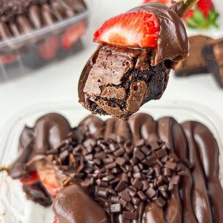  Brownie supreme Brigadeiro & morango 