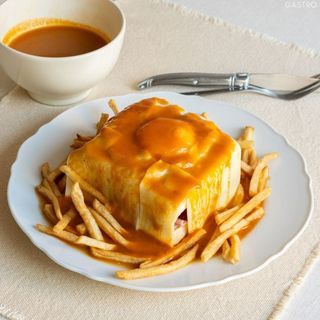 Francesinha Especial do Lombo