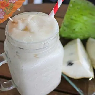 Batido de Graviola (Sumo de Graviola)