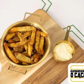 Batatas fritas com oregãos