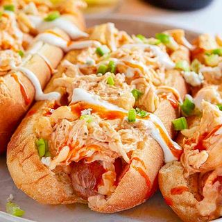 Buffalo Chicken Hot Dog (1 pc)