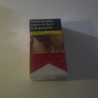 Marlboro 100s red box