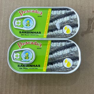 Sardinhas em oleo vegetal BRAND